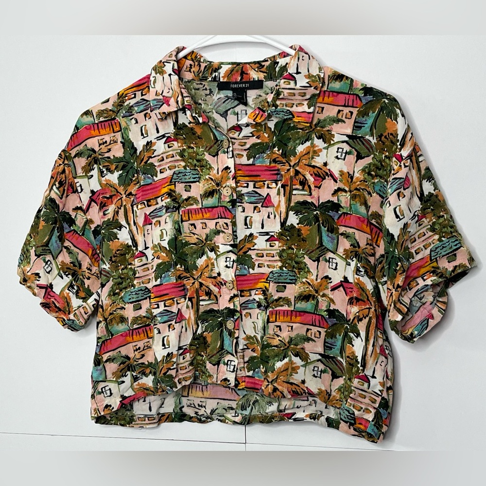 Forever 21 colorful button down Crop Top. Size Small